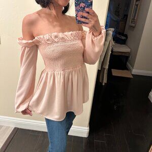 Marciano Los Angeles Off Shoulder Blouse Size Medium Blush Pink Smocked Peplum T